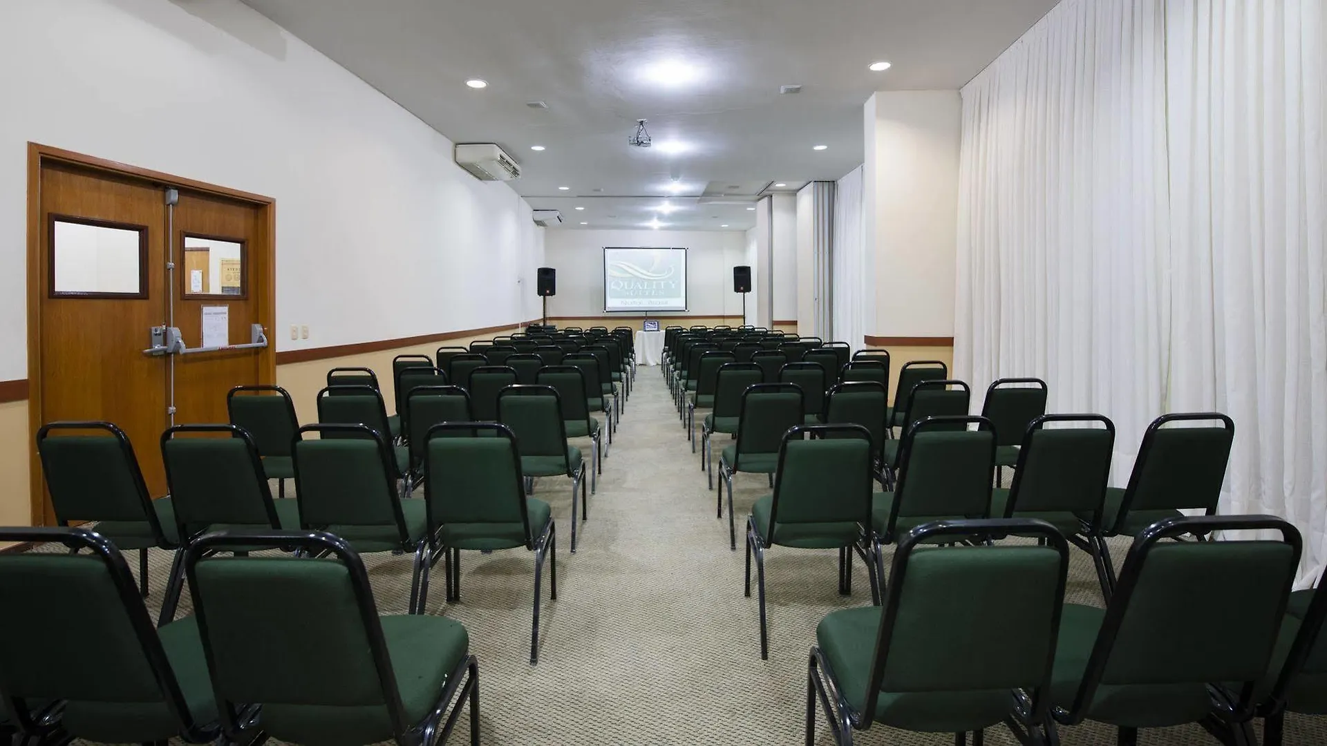 Quality Hotel & Suites Natal